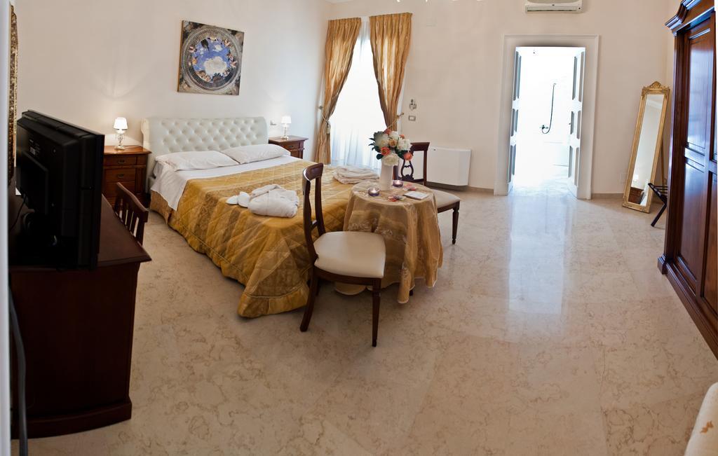 Palazzo Volta Boutique Luxury B&B Nardò Habitación foto